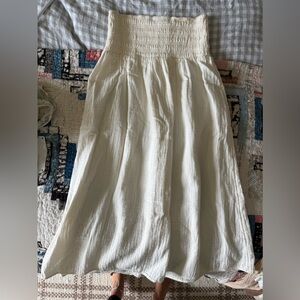 Old Navy Cream A-Line Skirt